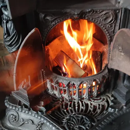 Holiday Home Fuer 8 Personen By Interhome Couvin