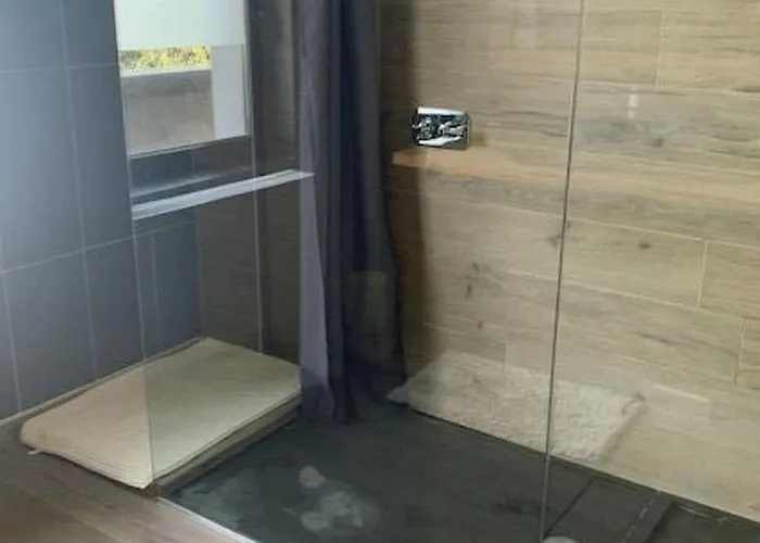 Fuer 8 Personen By Interhome Holiday home Couvin