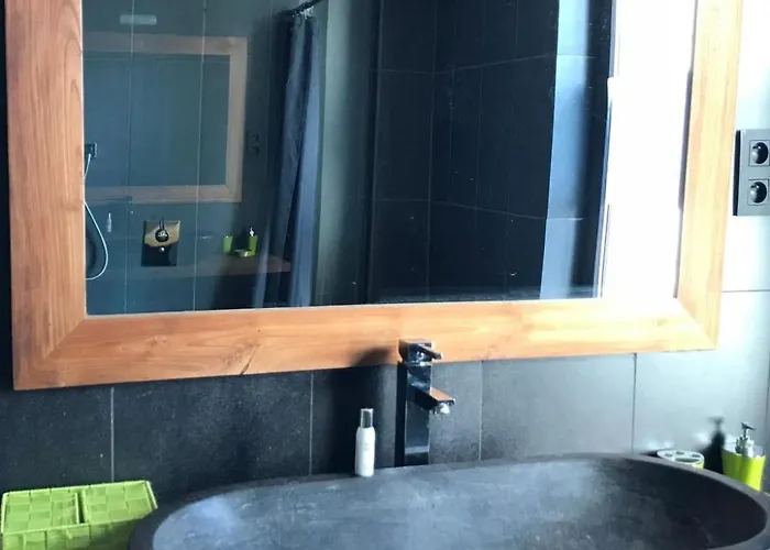 Holiday Home Fuer 8 Personen By Interhome Couvin